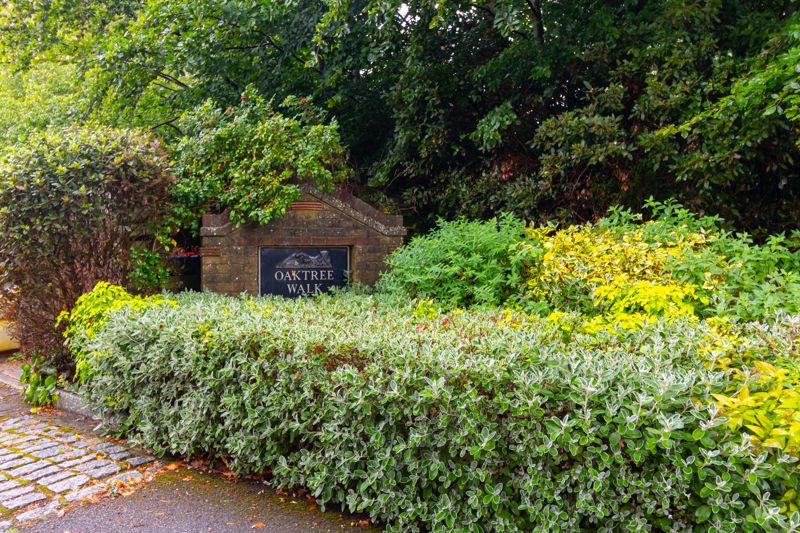 Oaktree Walk